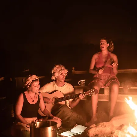 Hostel The Tree House Surf Camp