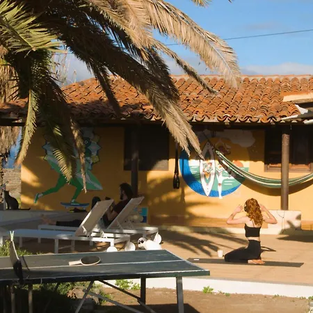 Hostel The Tree House Surf Camp Costa Adeje (Tenerife)