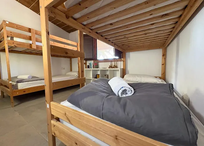 호스텔 The Tree House Surf Camp *