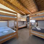 The Tree House Surf Camp Адехе