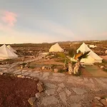 Hostal The Tree House Surf Camp