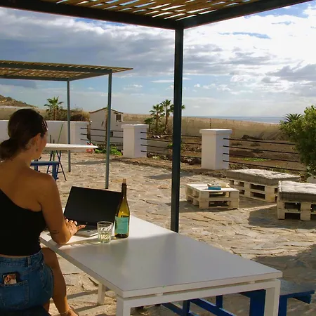 Hostel The Tree House Surf Camp